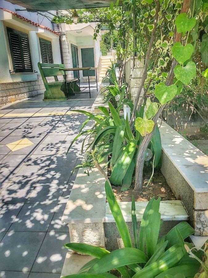 Studio Apartman Noa Trogir Exterior photo