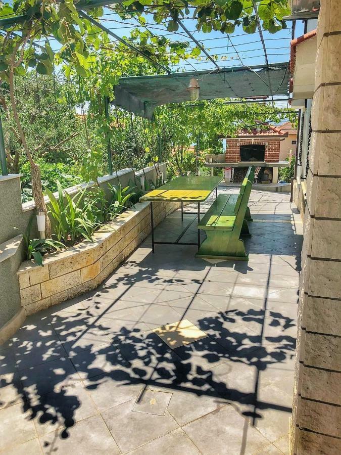 Studio Apartman Noa Trogir Exterior photo